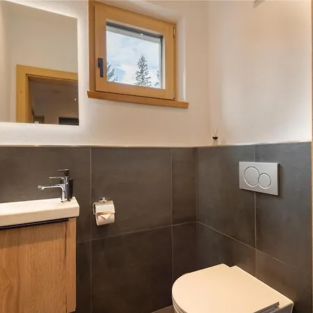 Auwald Apartment *